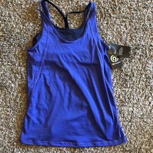 Sports top great for running w/ build in bra